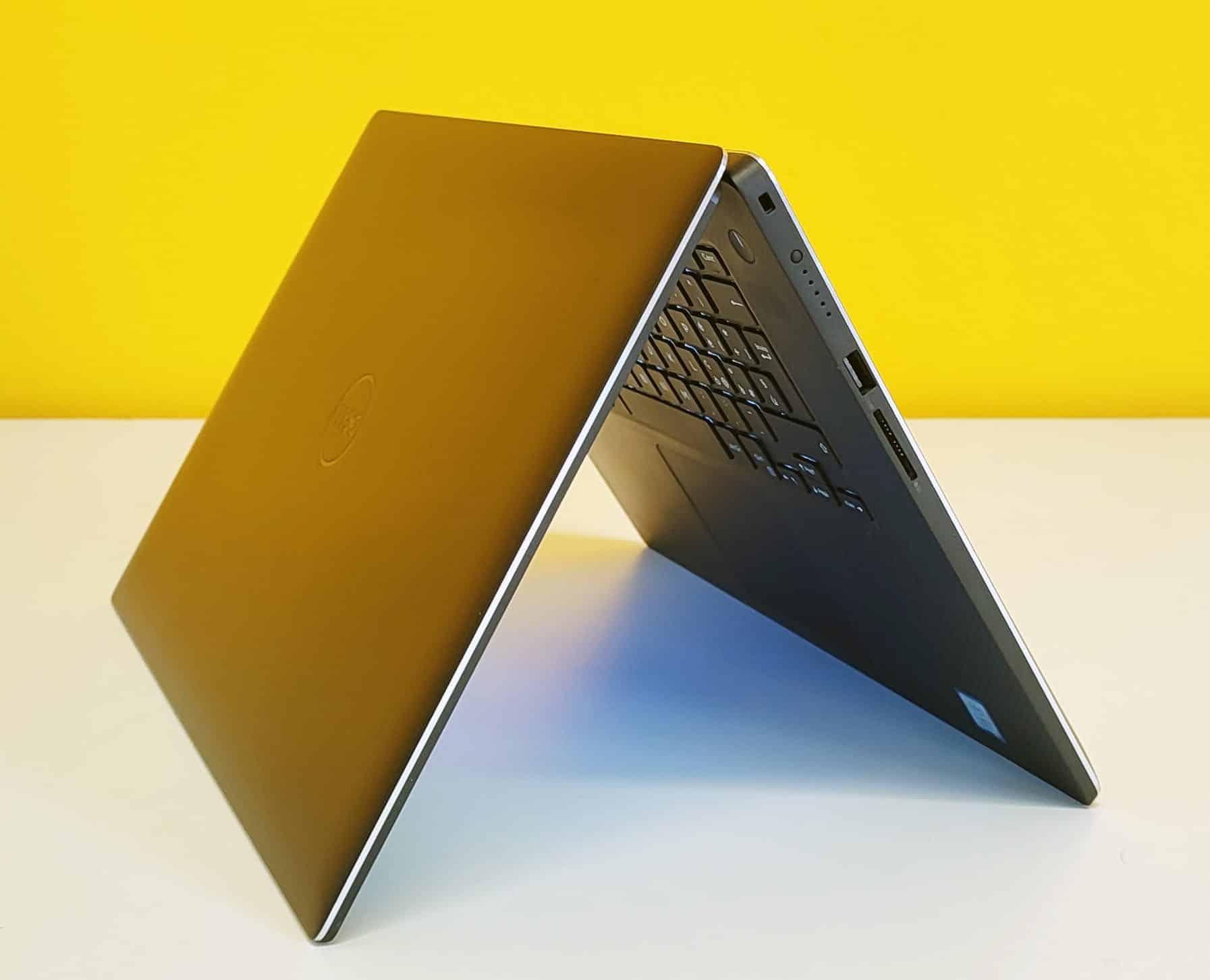 DELL Precision 5530 Notebook Workstation 15.6″ Full HD IPS | Intel Core i9-8950HK 2.9Ghz | Ram 32Gb | SSD NVMe 512Gb | Nvidia Quadro P2000 | WiFi HDMI Web Cam | Windows 11 Pro DELL Precision 5530 Notebook Workstation 15.6″ Full HD IPS | Intel Core i9-8950HK 2.9Ghz | Ram 32Gb | SSD NVMe 512Gb | Nvidia Quadro P2000 | WiFi HDMI Web Cam | Windows 11 Pro